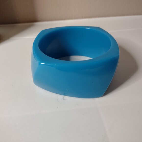 Very Awesome Asymmetrical 8 Inch Vintage Thick Blue Bangle - Picture 8 of 10